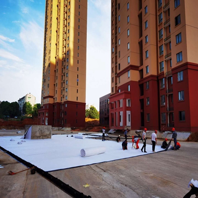 膠粘複合排水闆施工